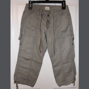 Hinge Grey Kahki Capri Shorts sz 0